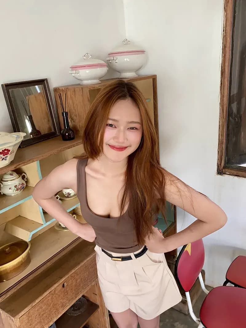 จัดเซ้ทลุคมินิมอลเรียบหรูแอบน่ารัก จาก Amalyn Collections — lookbook image 1