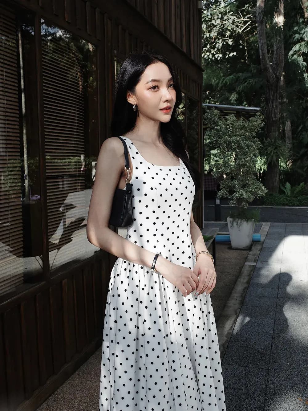 เดรสตัวโปรดสำหรับวันนัดคาเฟ่และโมเมนต์แสนหวานในทุกวัน — lookbook image 2