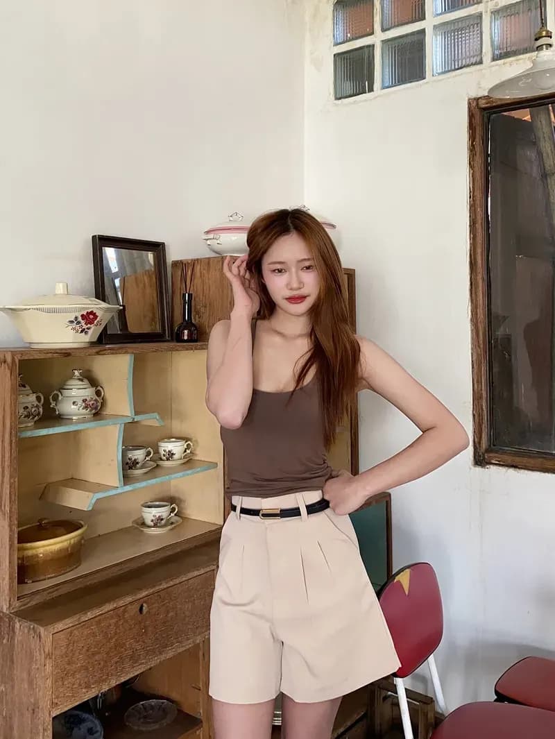 จัดเซ้ทลุคมินิมอลเรียบหรูแอบน่ารัก จาก Amalyn Collections — lookbook image 3